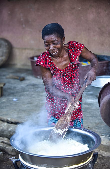 Côte d'Ivoire - attiéké - femme - manioc