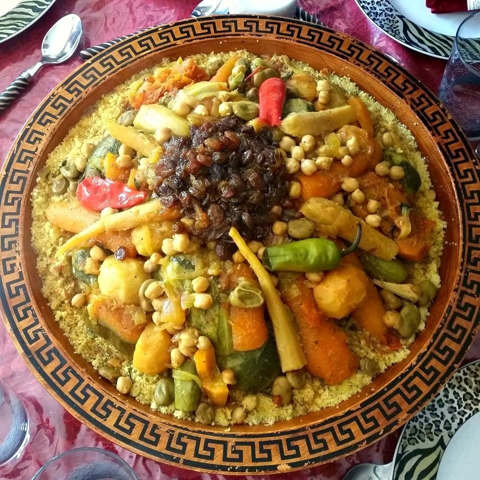 Couscous- tajine - cuisine du Maroc - carottes- courgettes- semoule