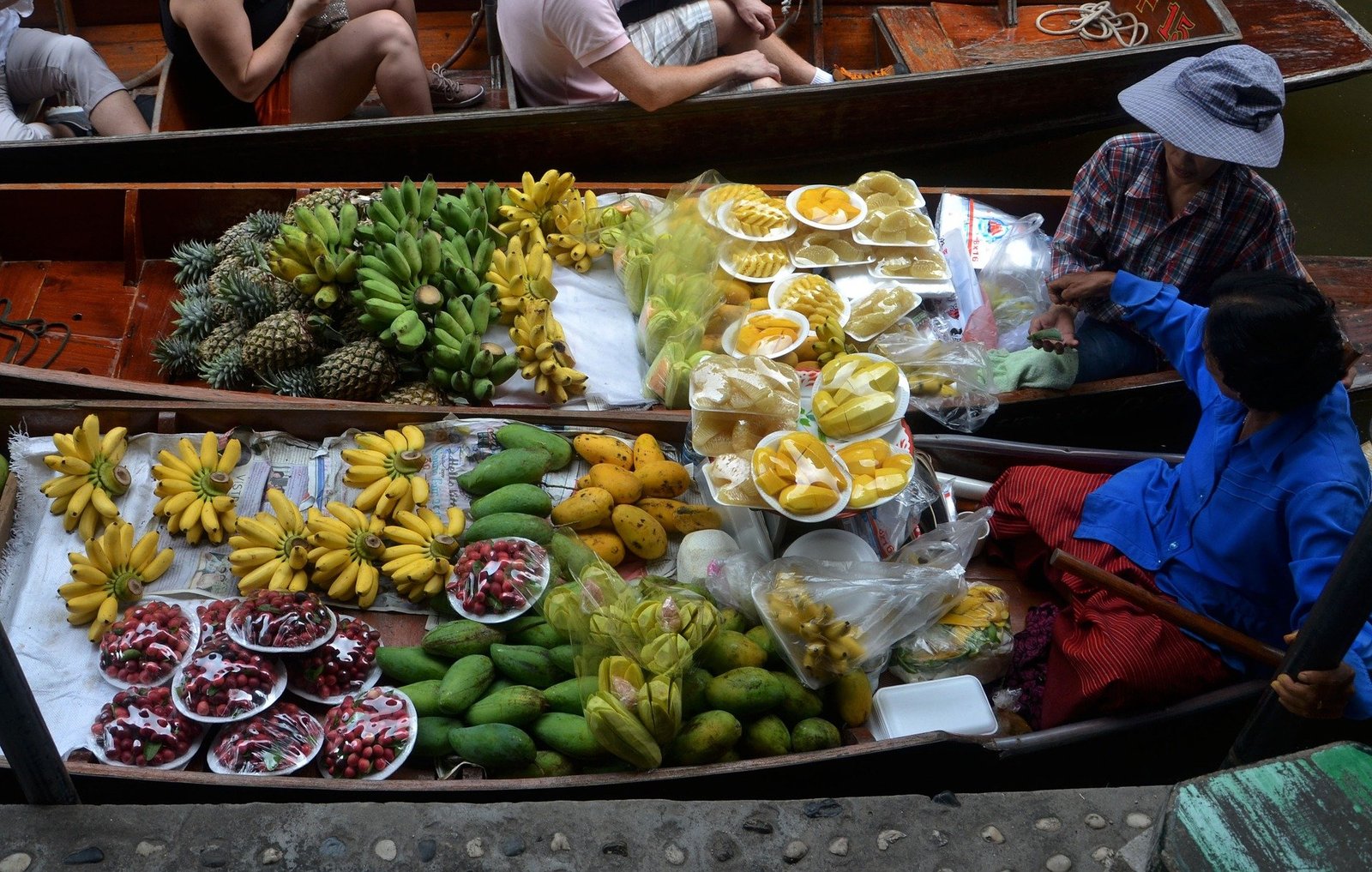 Thailande-fruits-bateaux-cuisine asiatique-épices