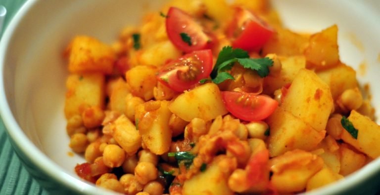 Potato, Chickpea and Tomato Curry