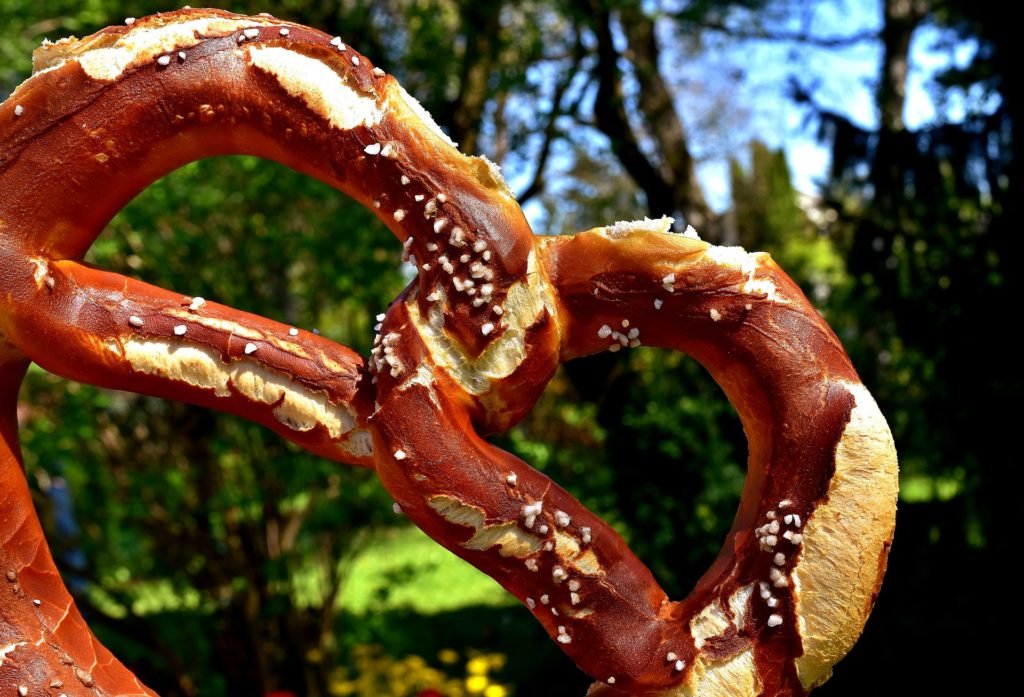 Bretzel-Pretzel-Allemagne-Bavière-Bière-Wurst-Saucisse-voyage