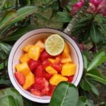 Salade de fraises et de mangues