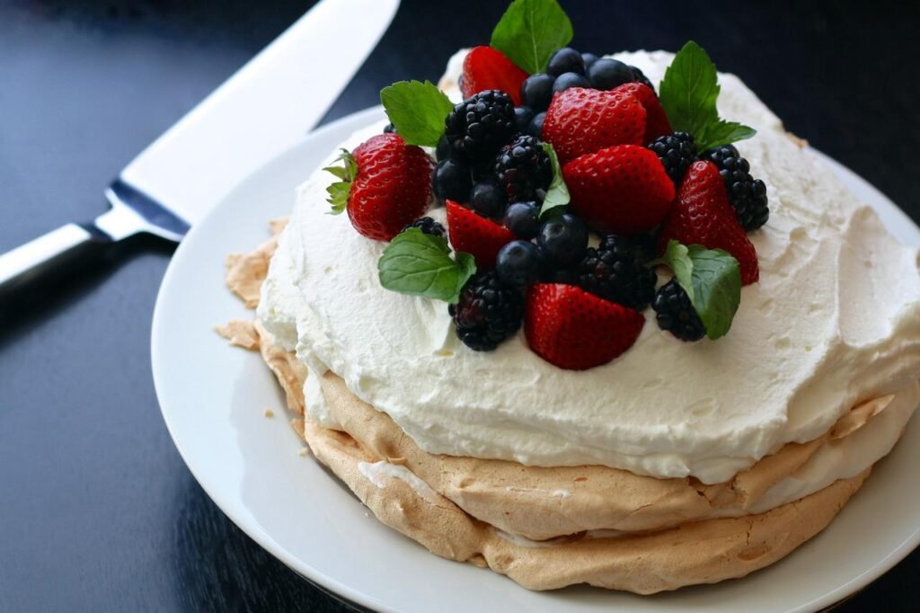 LES MEILLEURS INGREDIENTS POUR UNE RECETTE DE PAVLOVA RAPIDE ET FACILE A FAIRE A LA MAISON