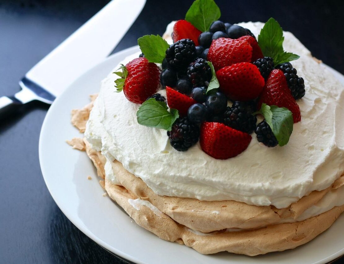 LES MEILLEURS INGREDIENTS POUR UNE RECETTE DE PAVLOVA RAPIDE ET FACILE A FAIRE A LA MAISON