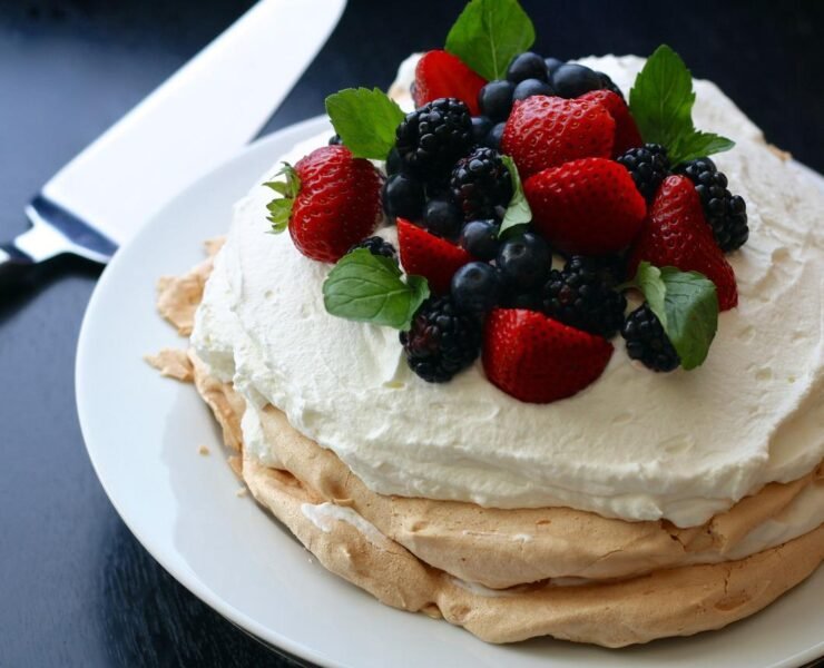 LES MEILLEURS INGREDIENTS POUR UNE RECETTE DE PAVLOVA RAPIDE ET FACILE A FAIRE A LA MAISON