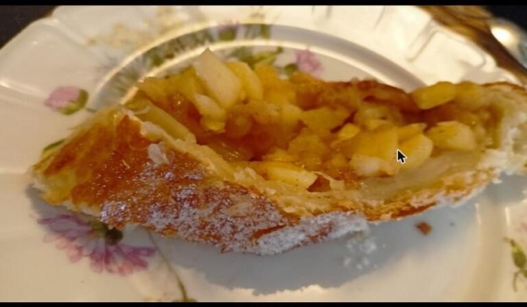 Austrian Apple Strudel (Apfelstrudel)